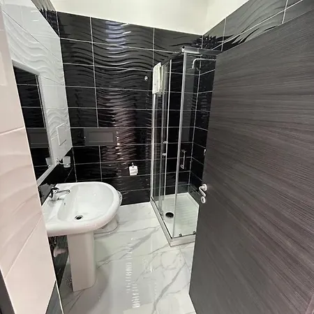 Luigi Luxury * Νάπολη