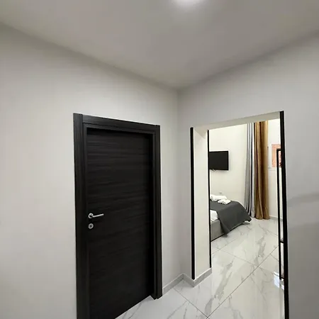 Hv Luigi Luxury Apartment Neapel