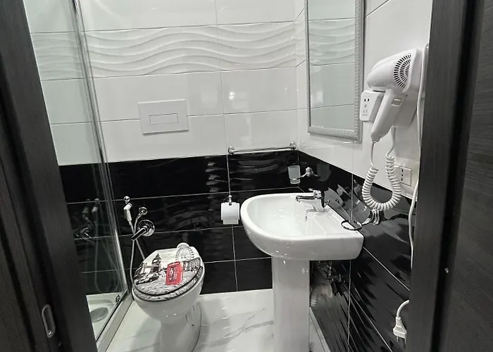 Luigi Luxury アパート *