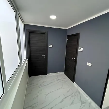 Luigi Luxury * Napoli