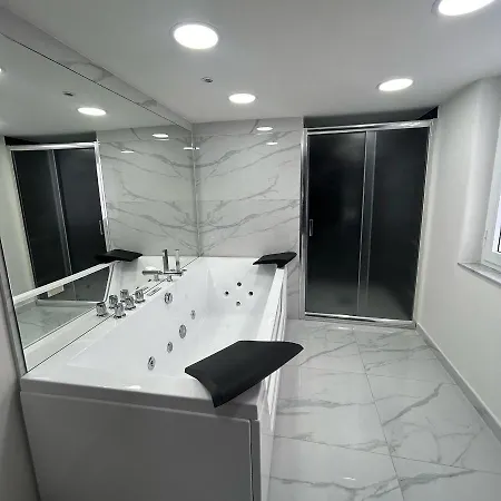 Daire Luigi Luxury *